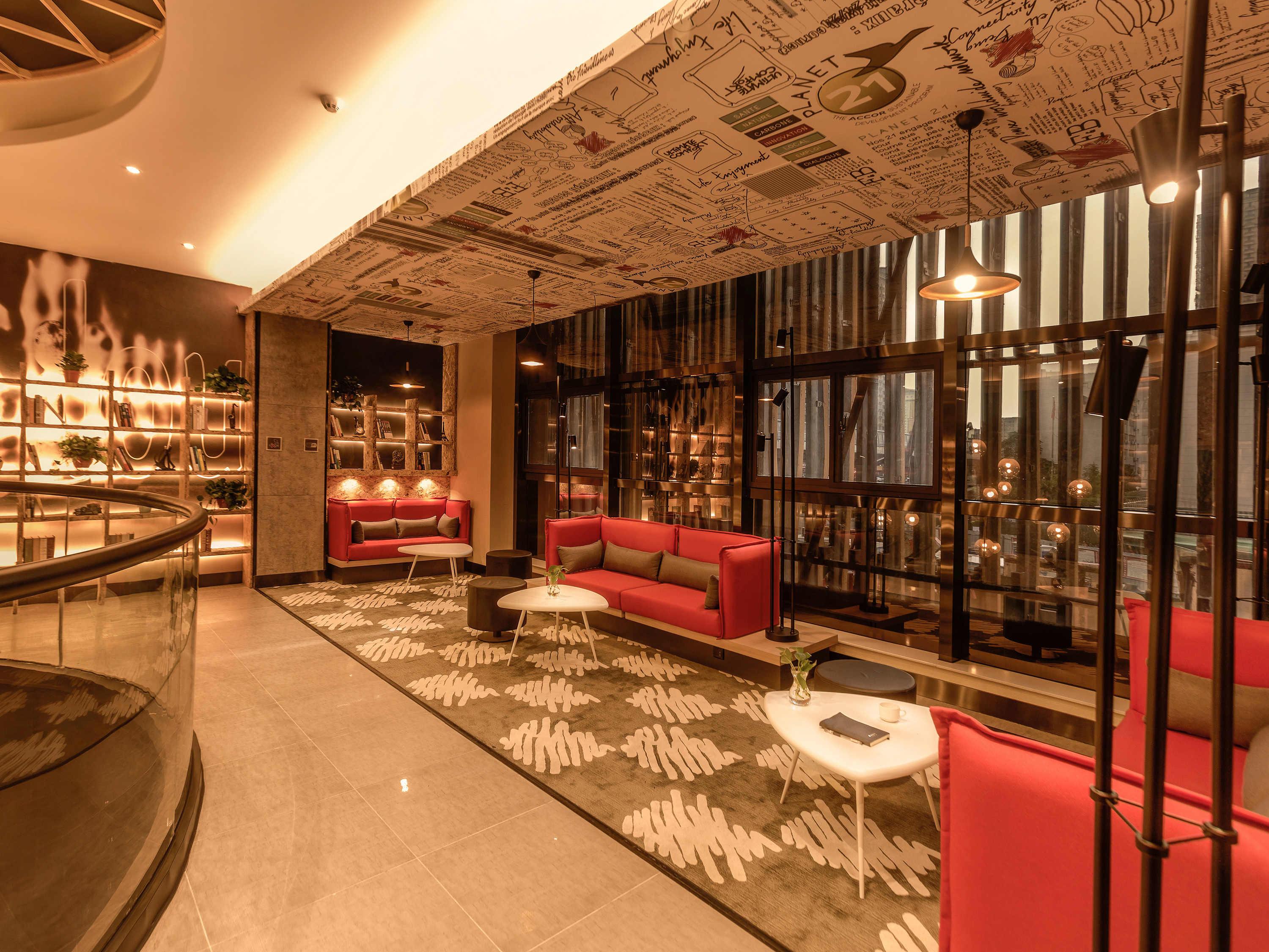 Ibis Zhengzhou Longhai Road Exteriör bild